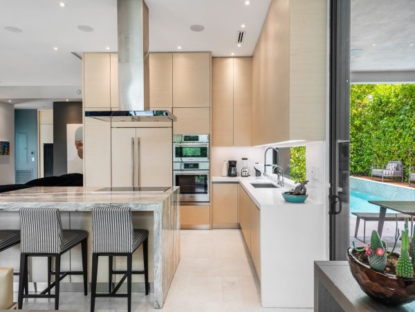 Miami Beach Home 1007157