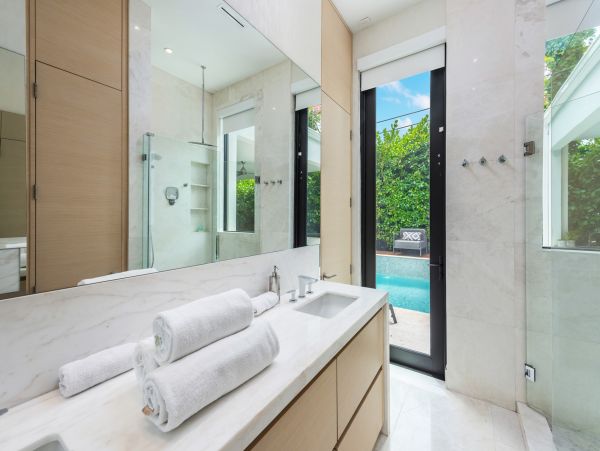 Miami Beach Home 1007157