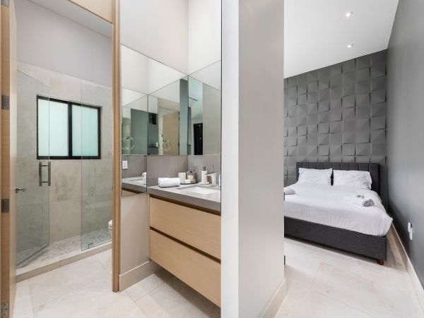 Miami Beach Home 1007157
