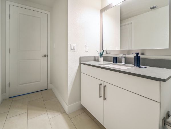 Miami Beach Home 1007174
