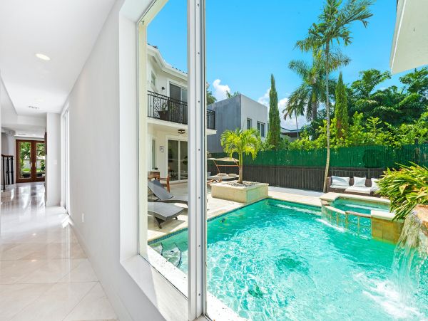 Miami Beach Home 1007176