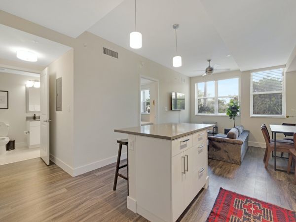 Miami Beach Home 1007178