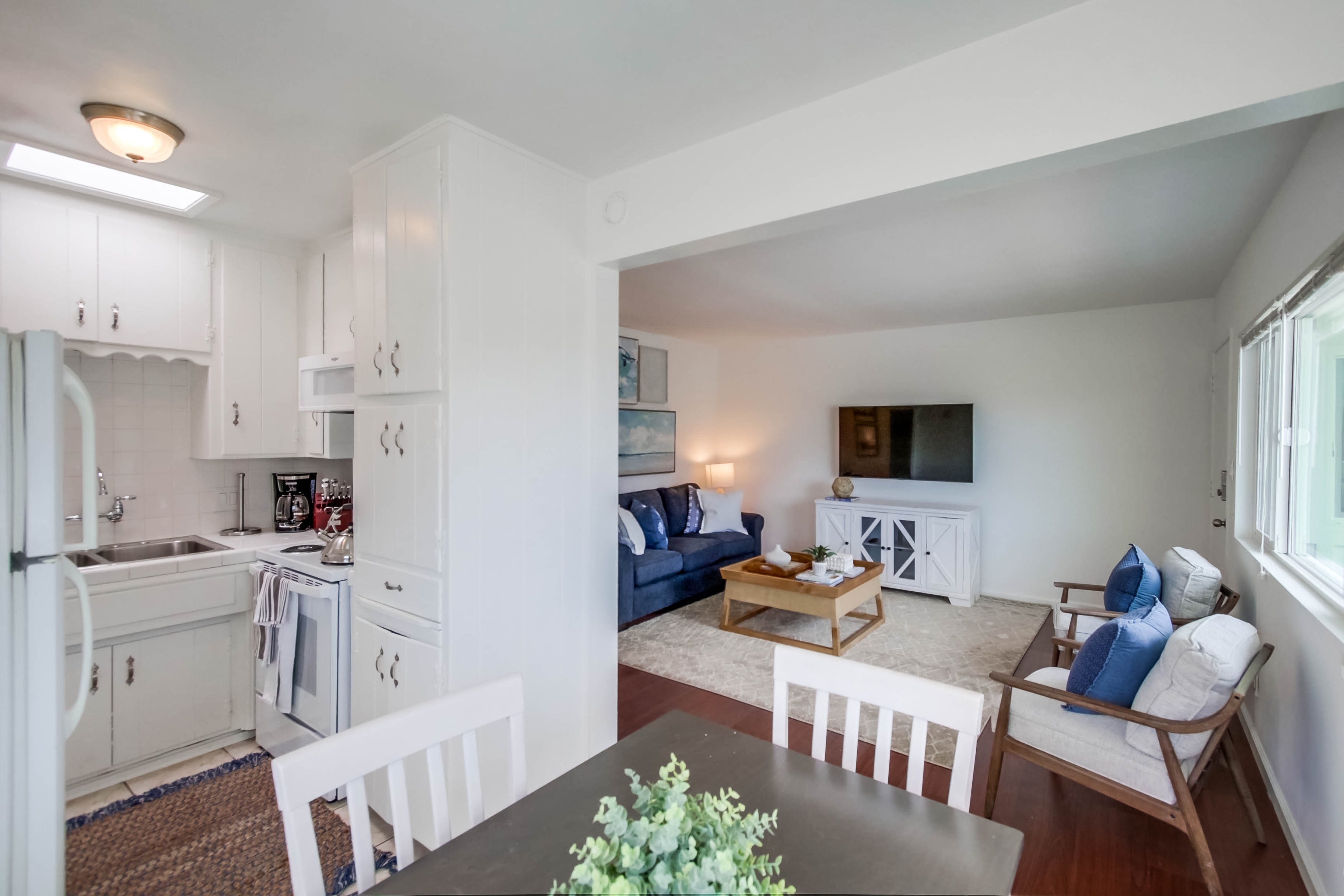 Mission Beach 5 Bedroom Lovely Condo Short Walk to Beach
