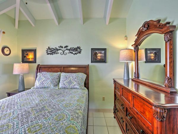 St. Croix 3 Bedroom Home with Pool & Ocean Views Sleeps Five
