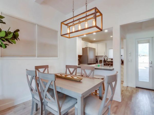 Mission Beach Vacation Home Located on Beach Sleeps 8