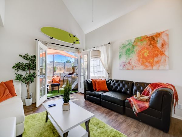 Three Bedroom Town Home Sleeps 14 Guests