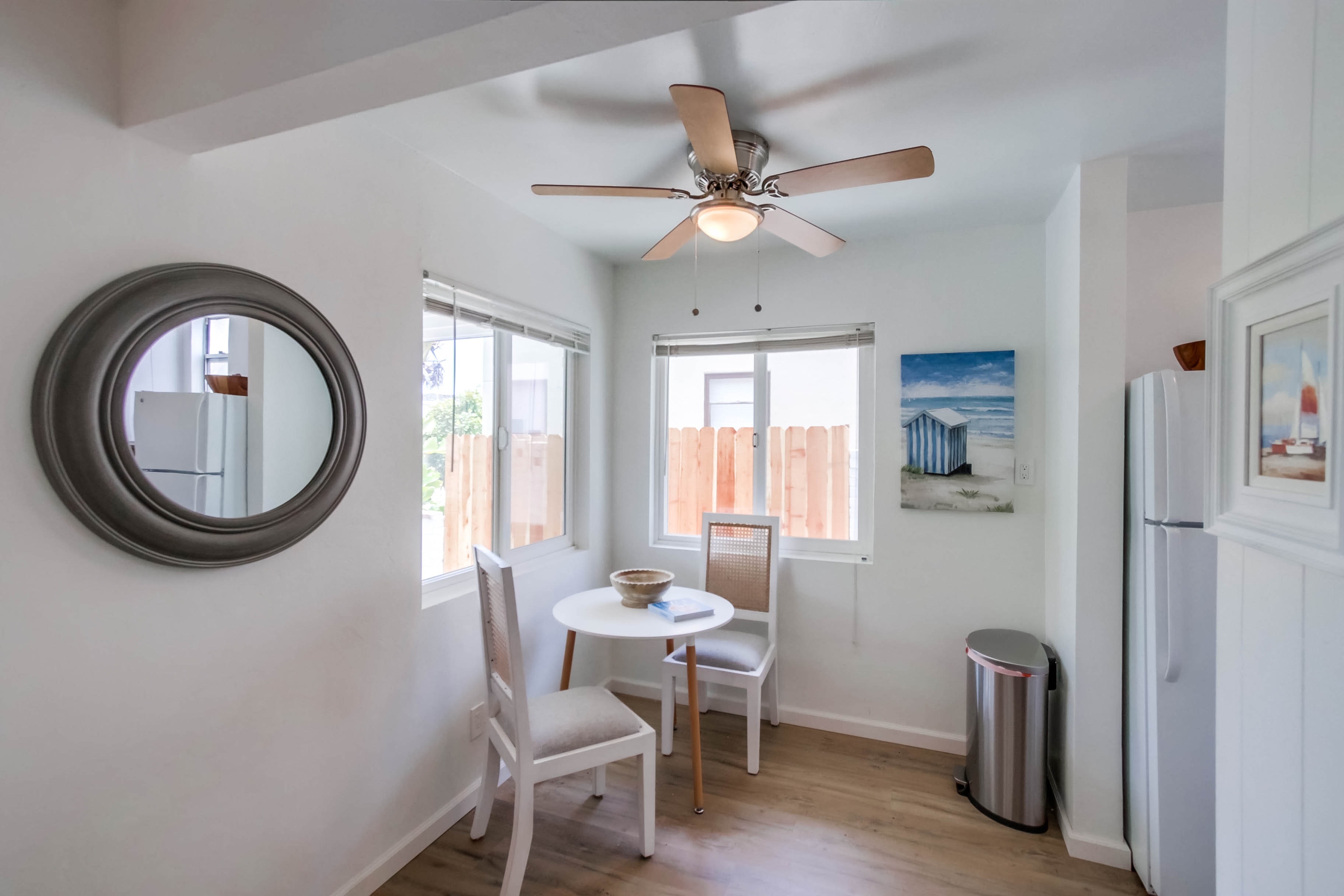 Three-Minute Walk to the Soft Sands of Mission Beach Sleeps 20 Guests