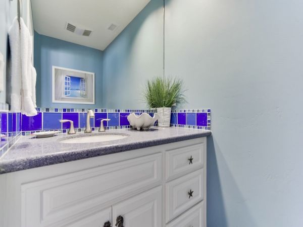 Four Bedroom Exquisite Vacation Home in Mission Beach