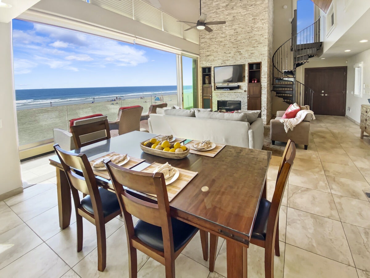 Mission Beach Four Bedroom Family Home Right on the Beach