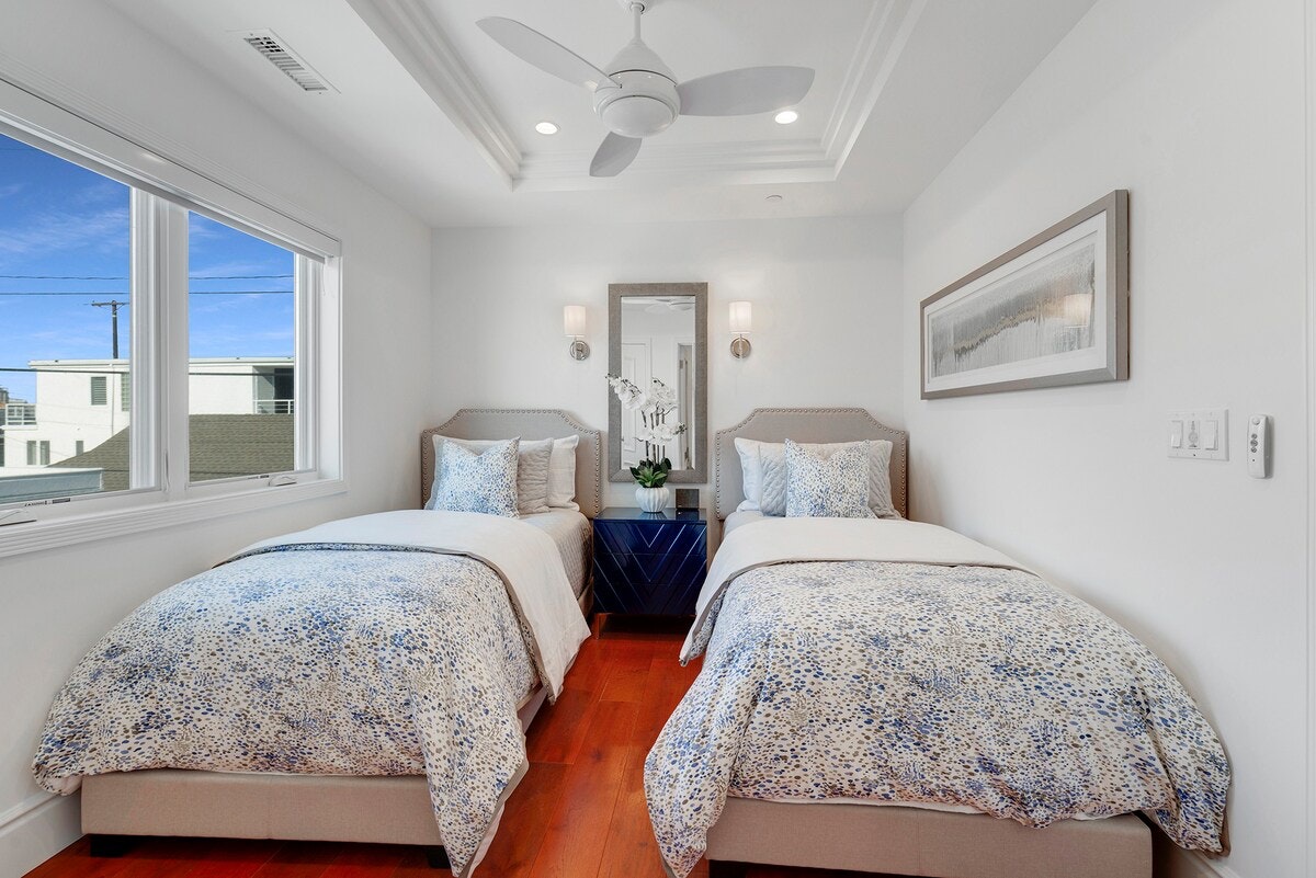 Newport Beach Home 1007279
