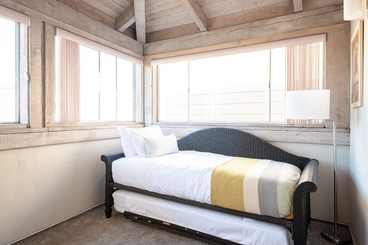 Newport Beach Home 1007281