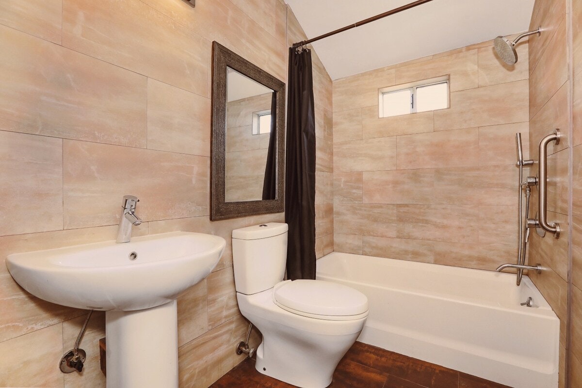 Newport Beach Home 1007283