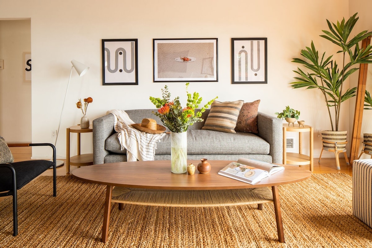 San Diego Beach Communities North Home 1007408