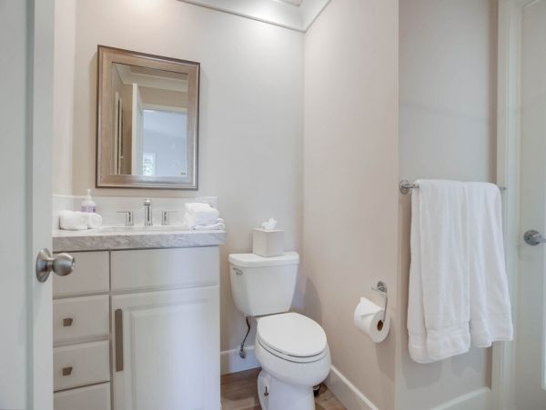 San Diego Beach Communities North Home 1007409