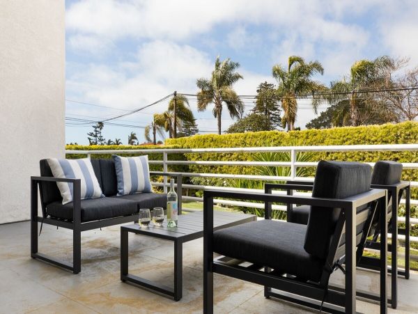 San Diego Beach Communities North Home 1007410