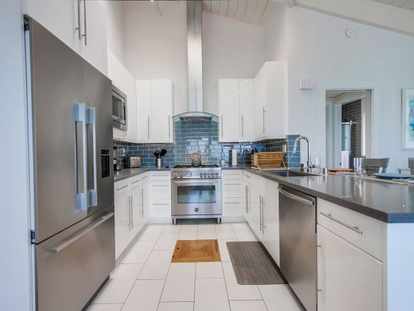 San Diego Beach Communities North Home 1007411
