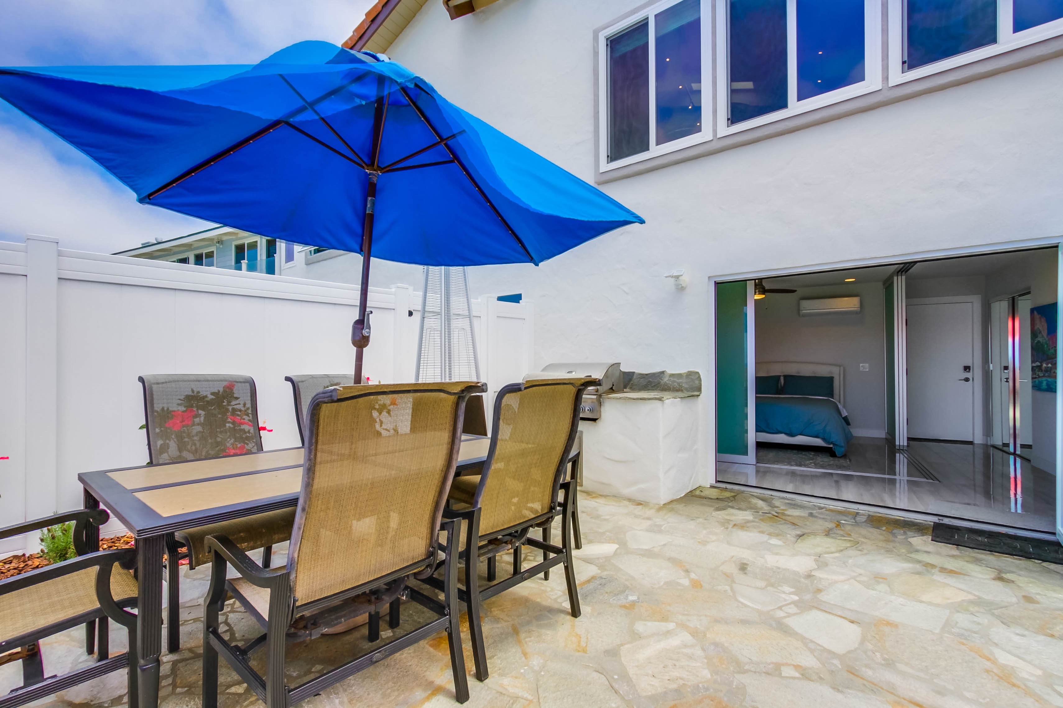 San Diego Beach Communities North Home 1007411