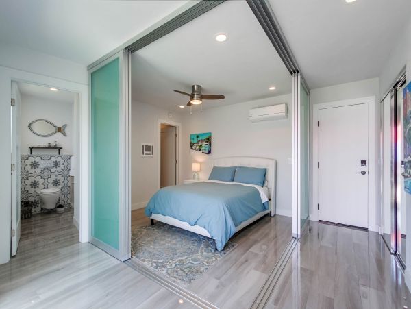 San Diego Beach Communities North Home 1007411