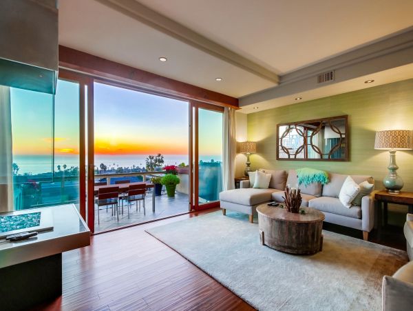 San Diego Beach Communities North Home 1007413