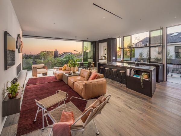 San Diego Beach Communities North Home 1007414