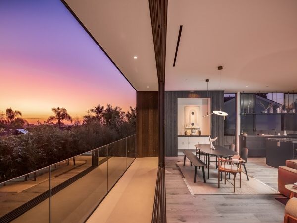 San Diego Beach Communities North Home 1007414