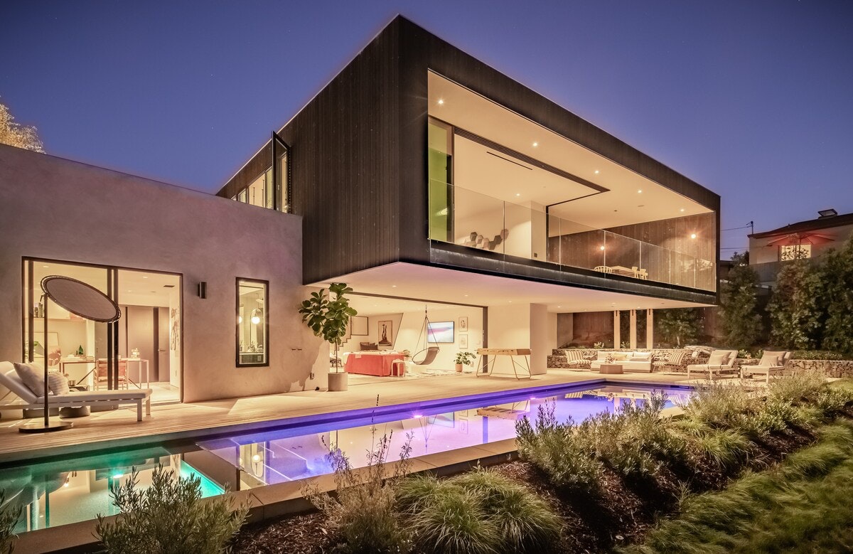 San Diego Beach Communities North Home 1007414