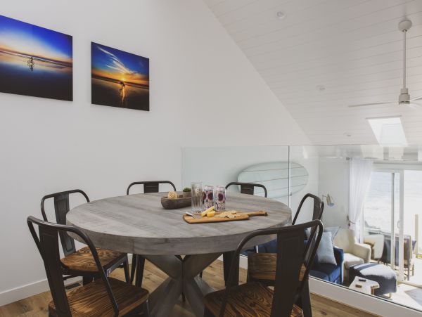 San Diego Beach Communities North Home 1007415