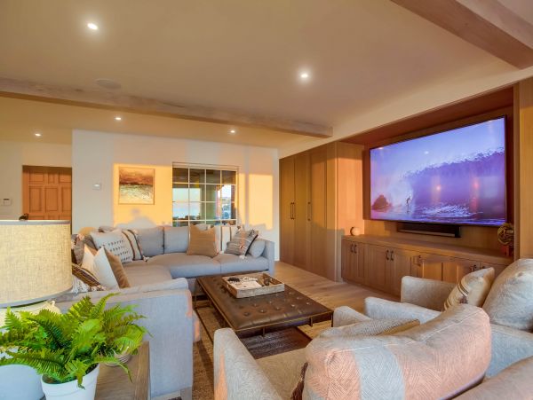 San Diego Beach Communities North Home 1007416