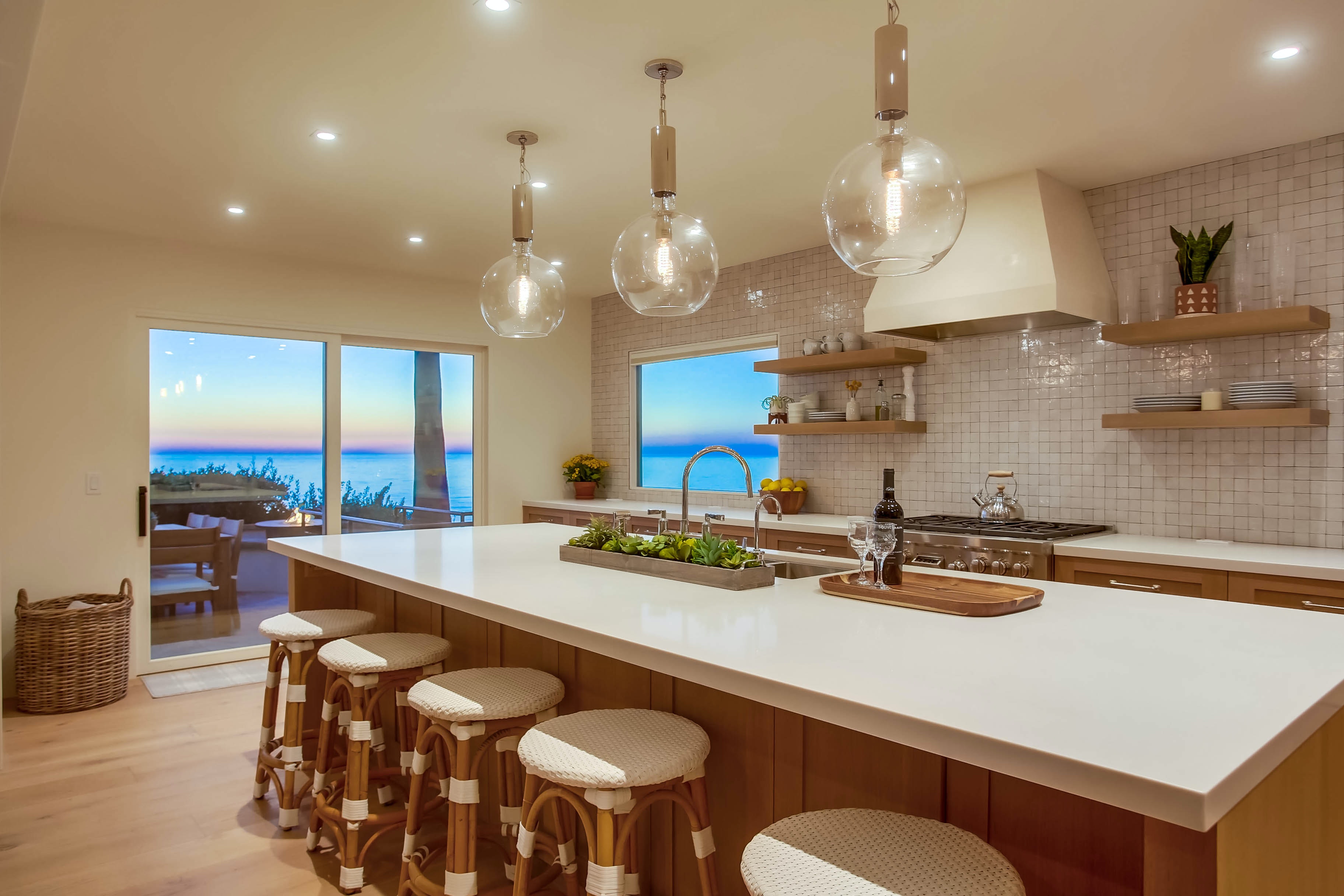 San Diego Beach Communities North Home 1007416