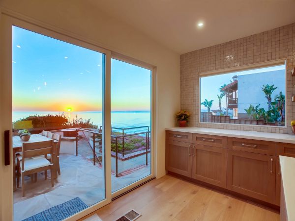 San Diego Beach Communities North Home 1007416
