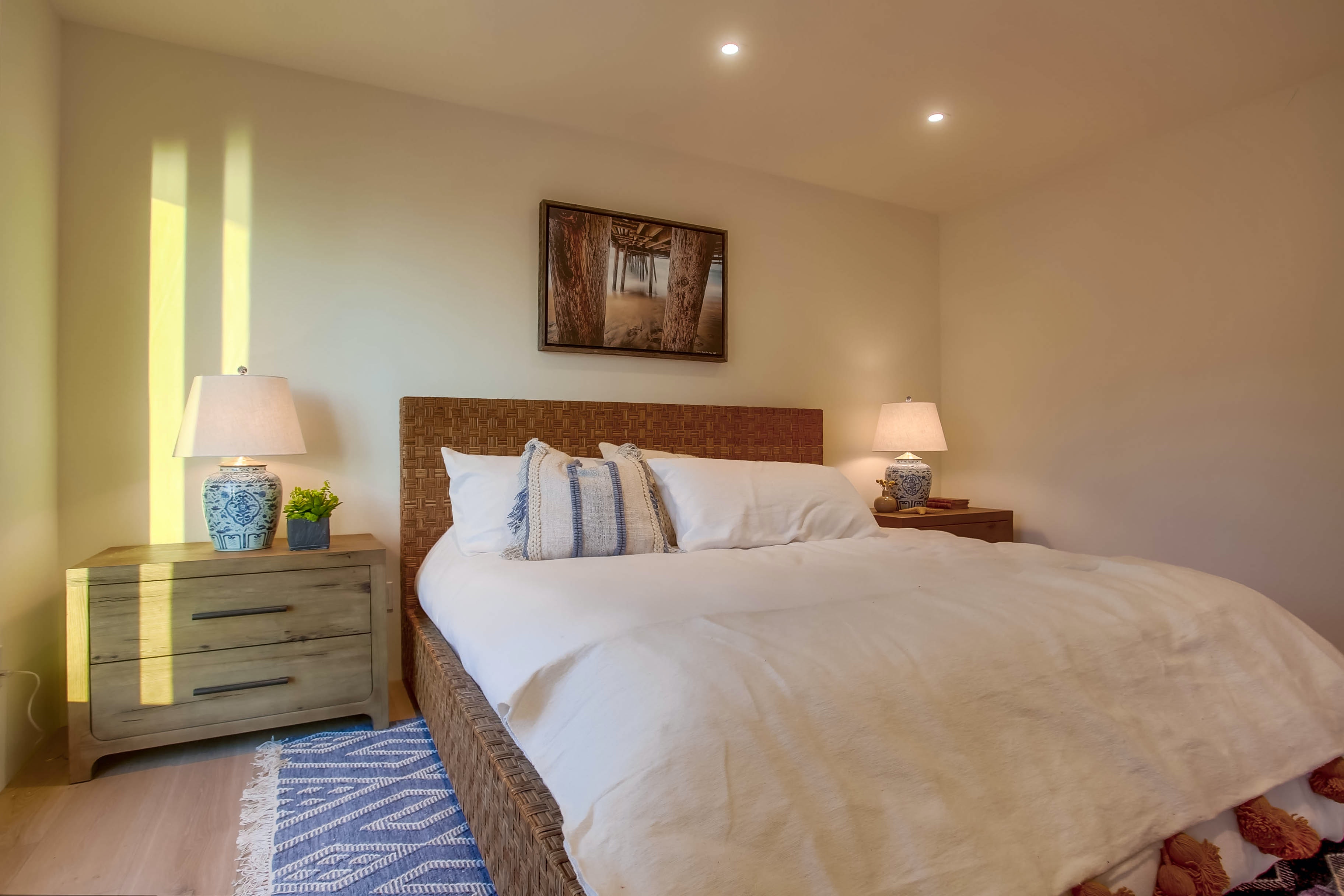 San Diego Beach Communities North Home 1007416