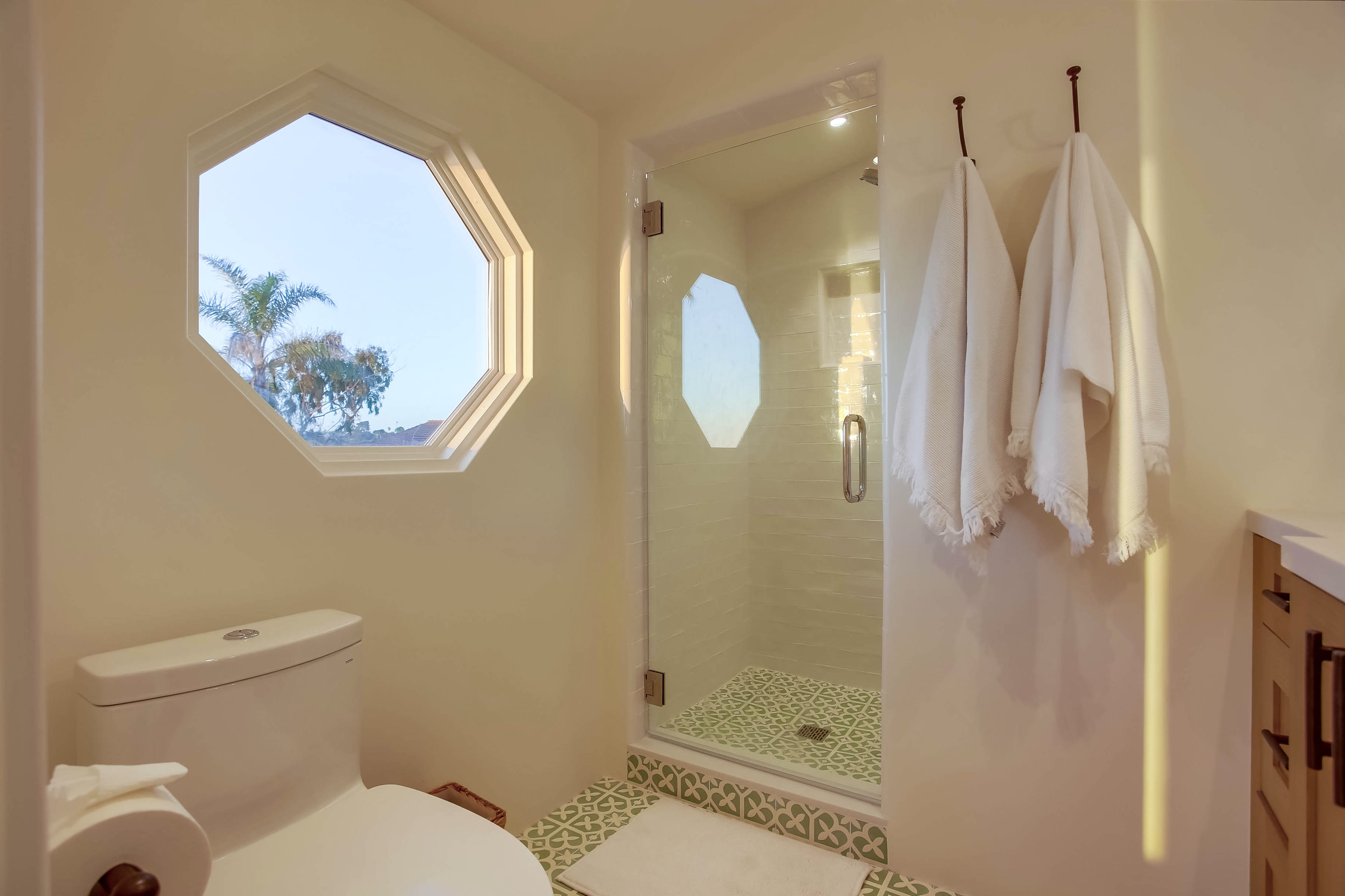 San Diego Beach Communities North Home 1007416