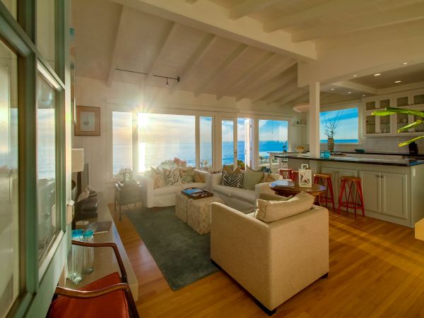 San Diego Beach Communities North Home 1007417