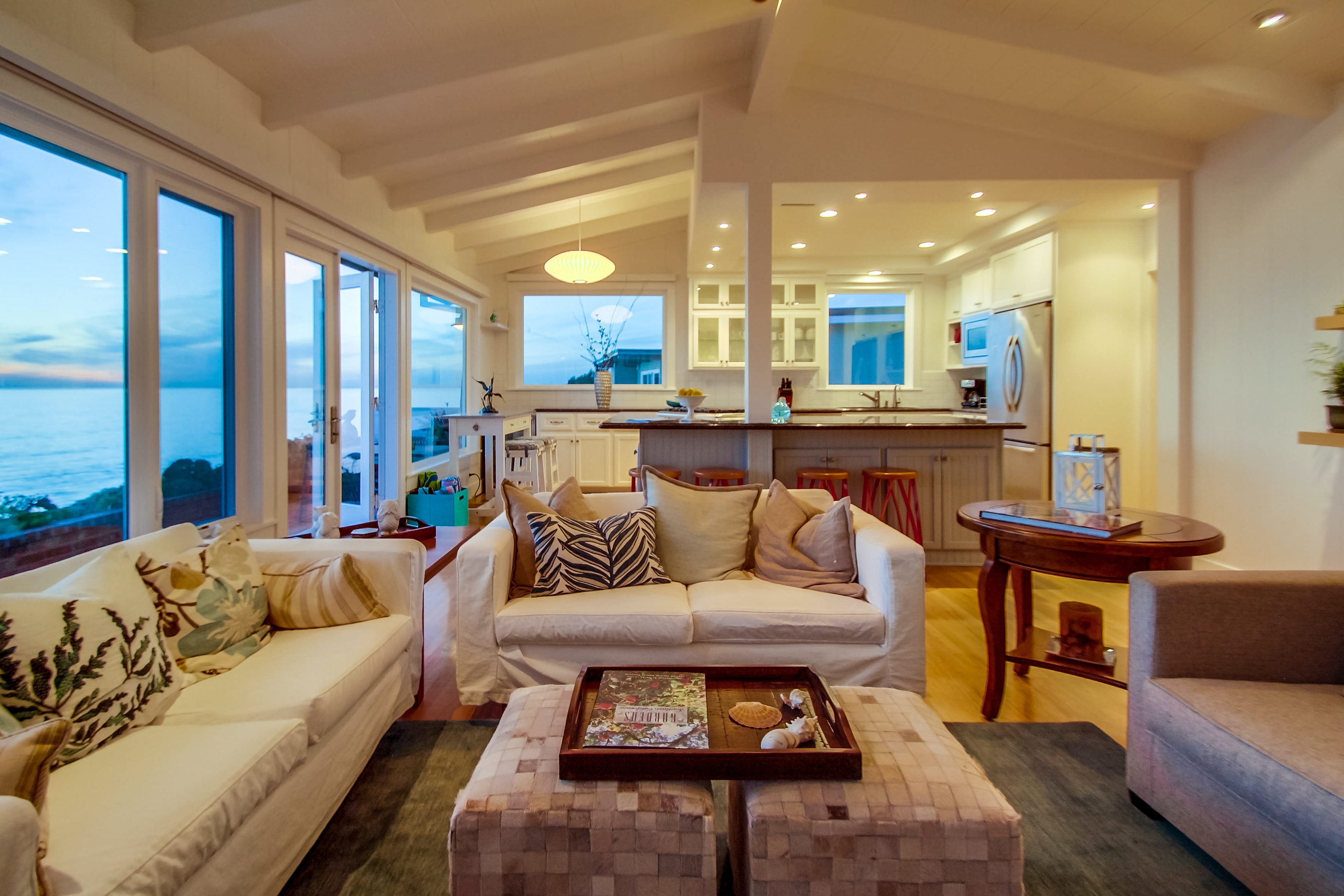 San Diego Beach Communities North Home 1007417