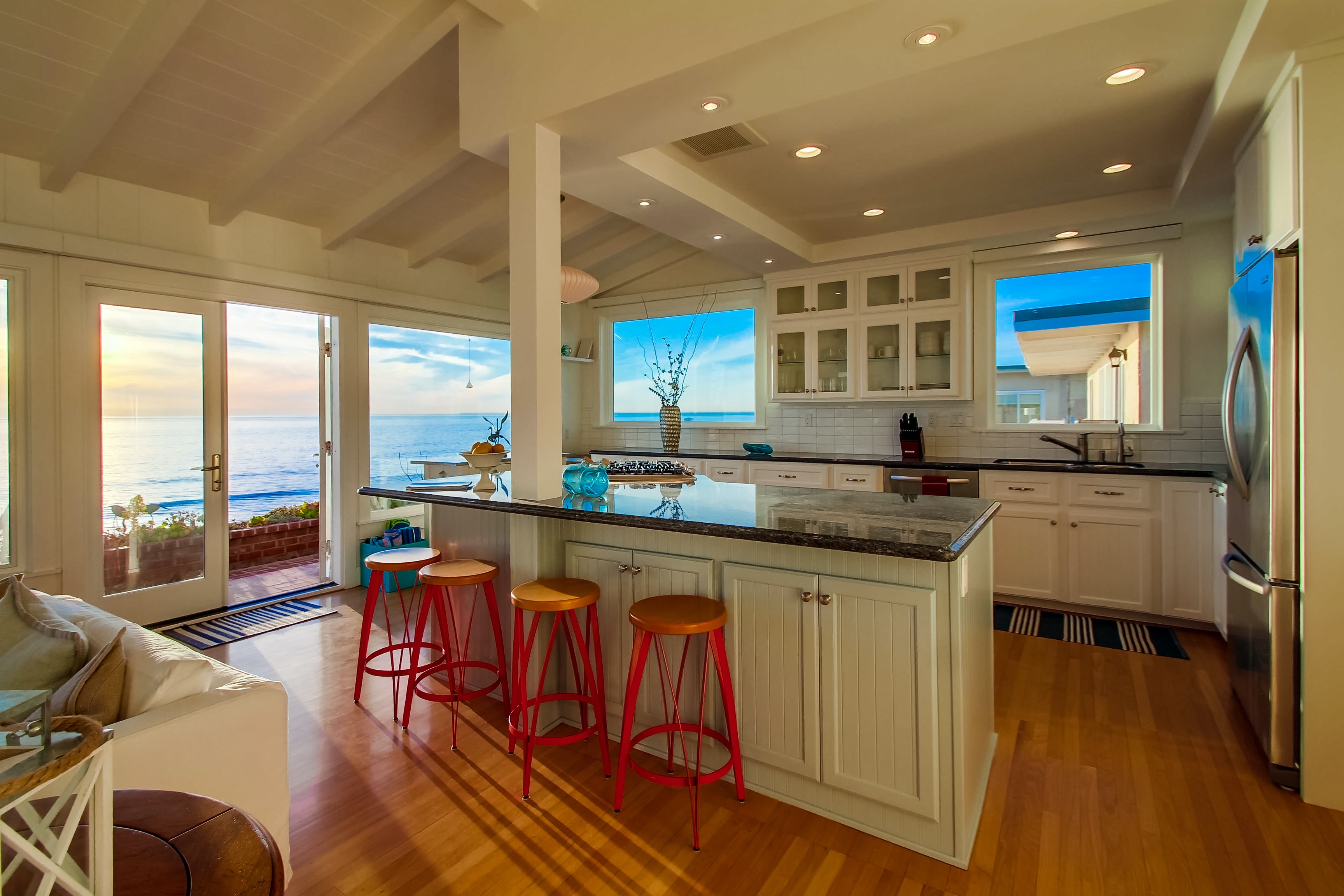 San Diego Beach Communities North Home 1007417