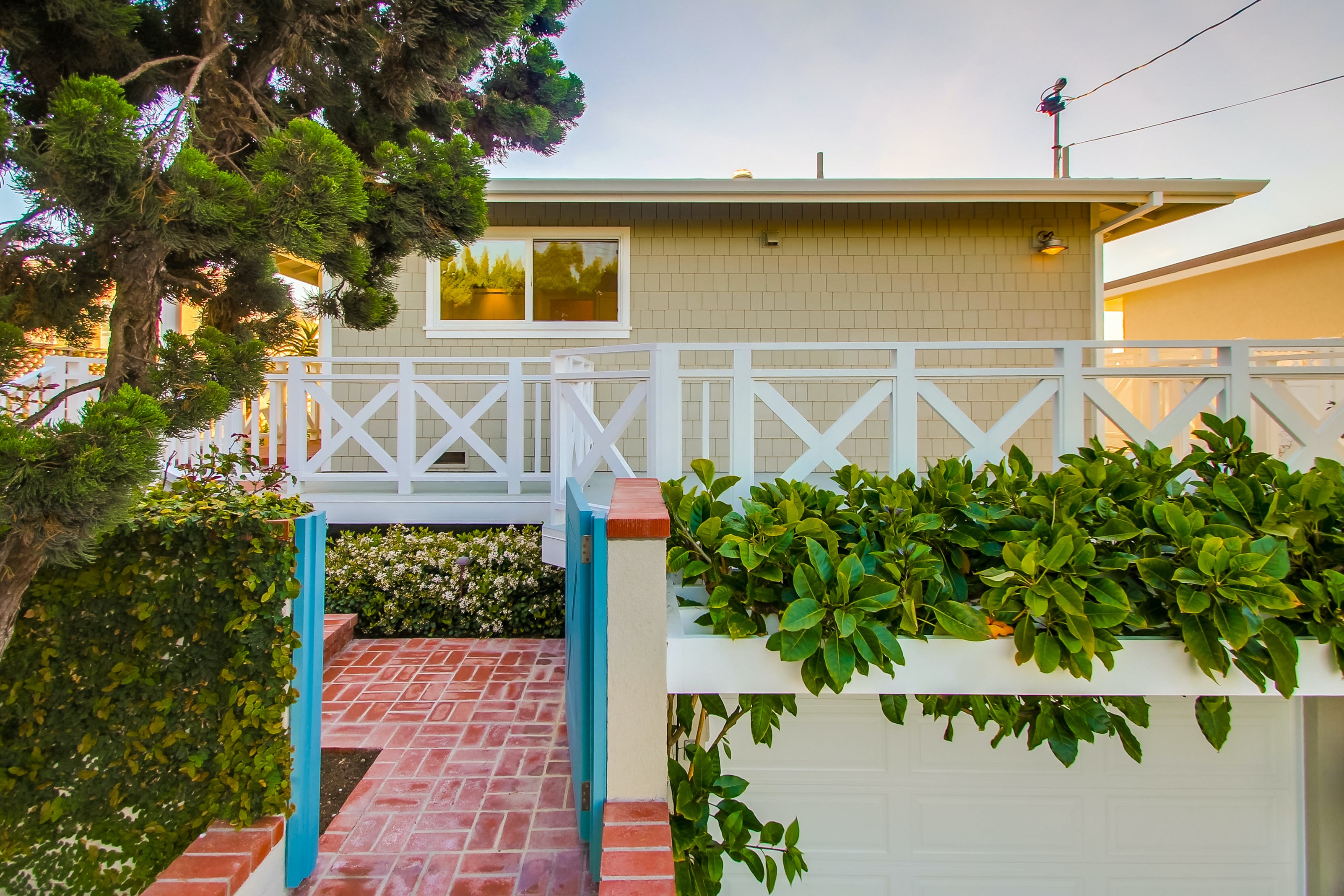 San Diego Beach Communities North Home 1007417