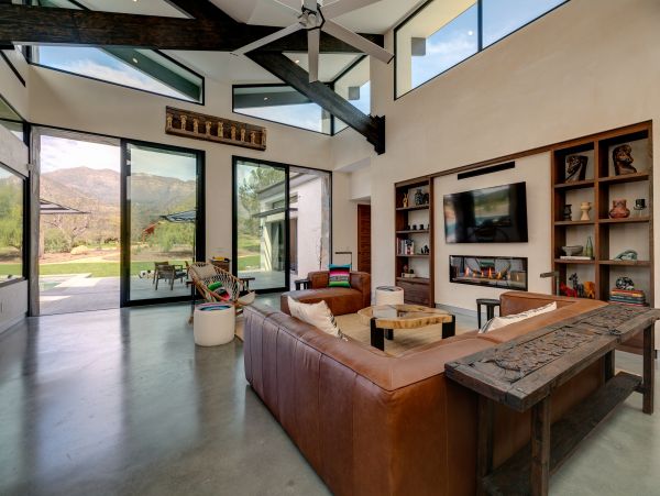 Eight Bedroom Luxury Estate