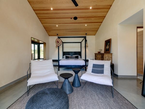 Eight Bedroom Luxury Estate
