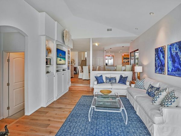 Santa Barbara County Home 1007427