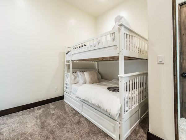 Santa Barbara County Home 1007431