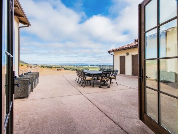 Santa Barbara County Home 1007431