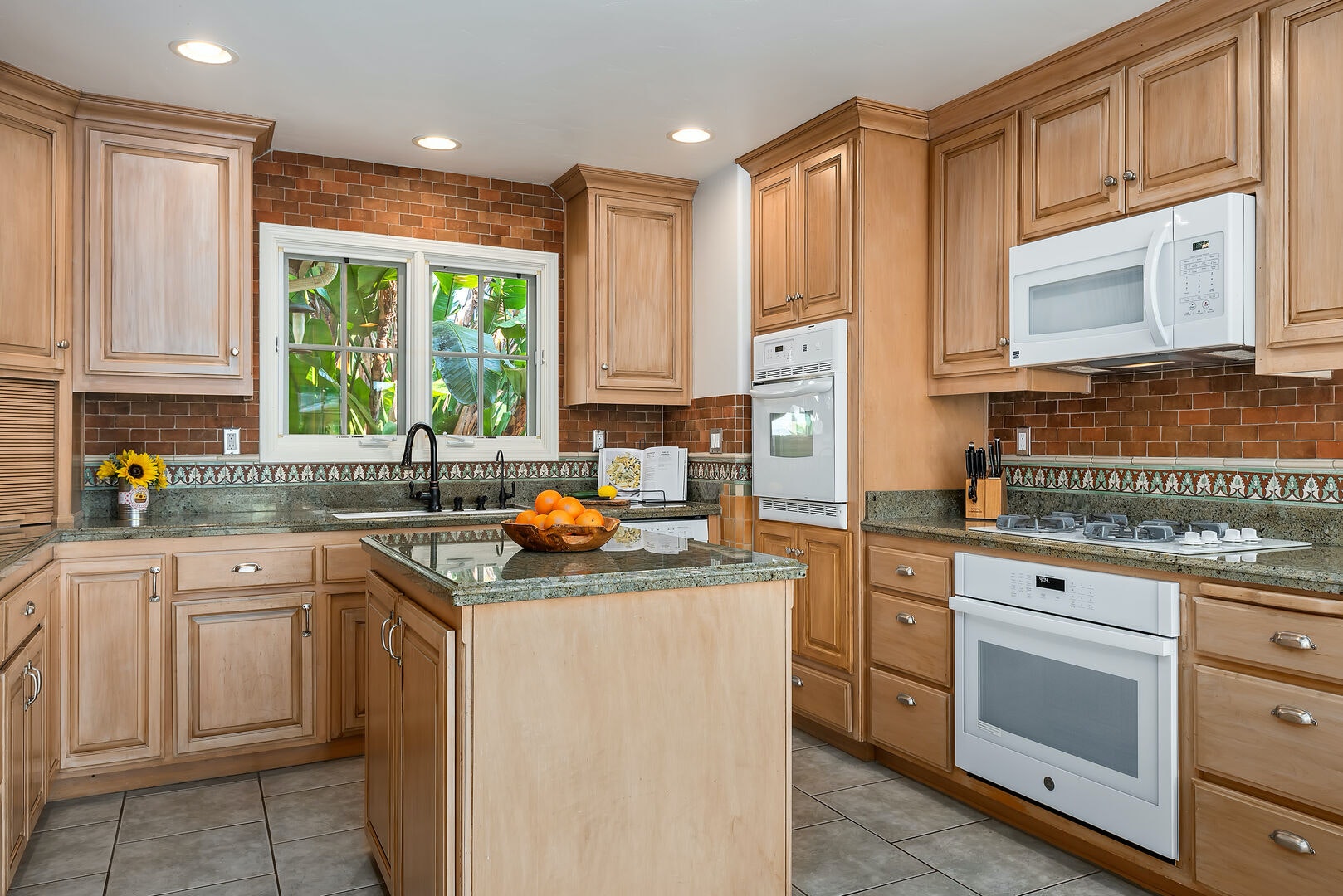 Santa Barbara County Home 1007433