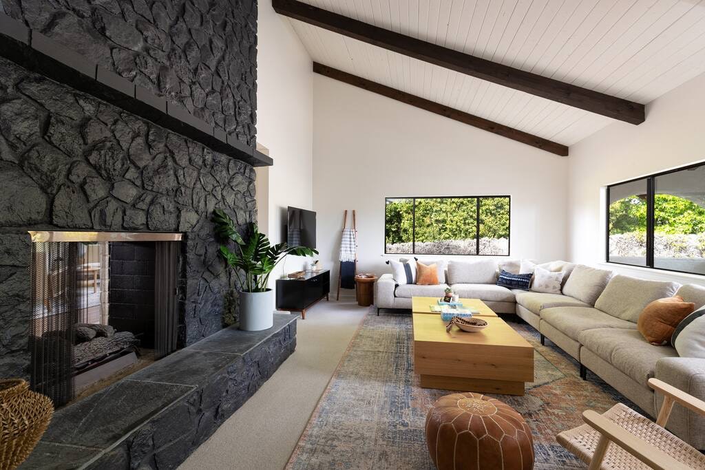 Santa Barbara Luxury 5 Bedroom Vacation Rental