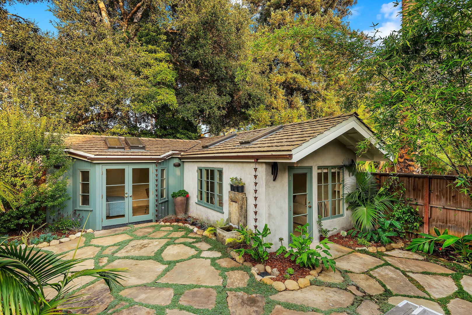 Santa Barbara County Home 1007439