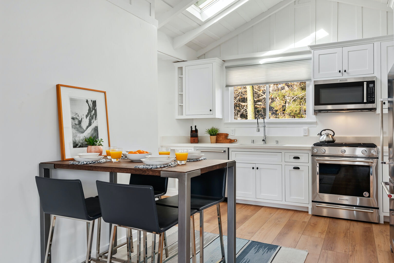 Santa Barbara County Home 1007440