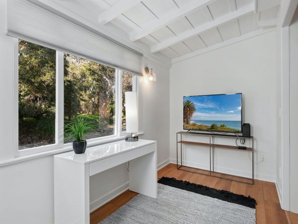 Santa Barbara County Home 1007440