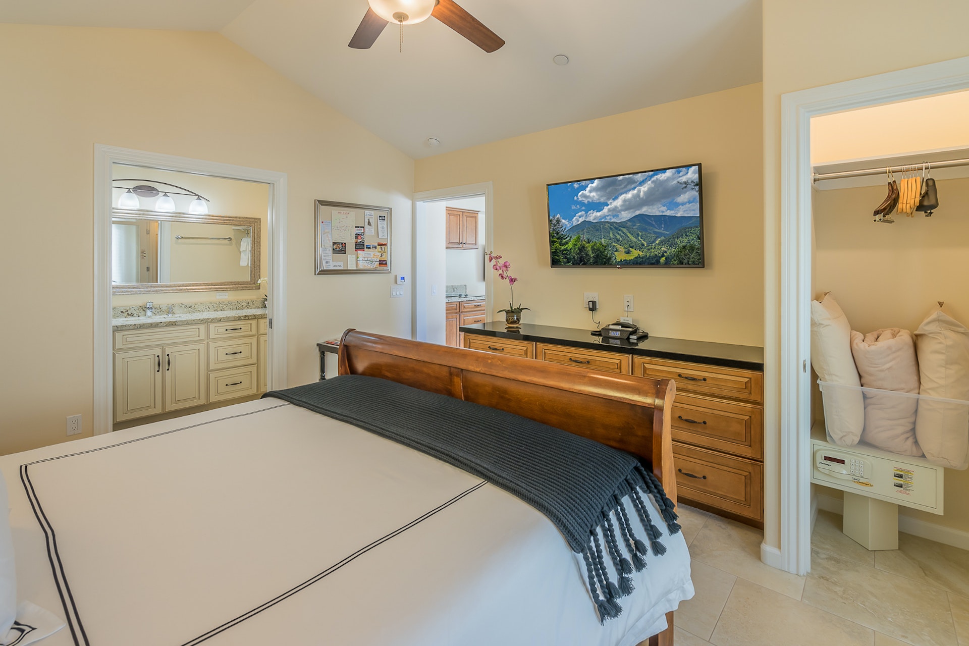 Santa Barbara County Home 1007441