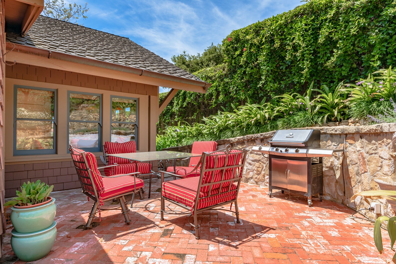 Santa Barbara County Home 1007446