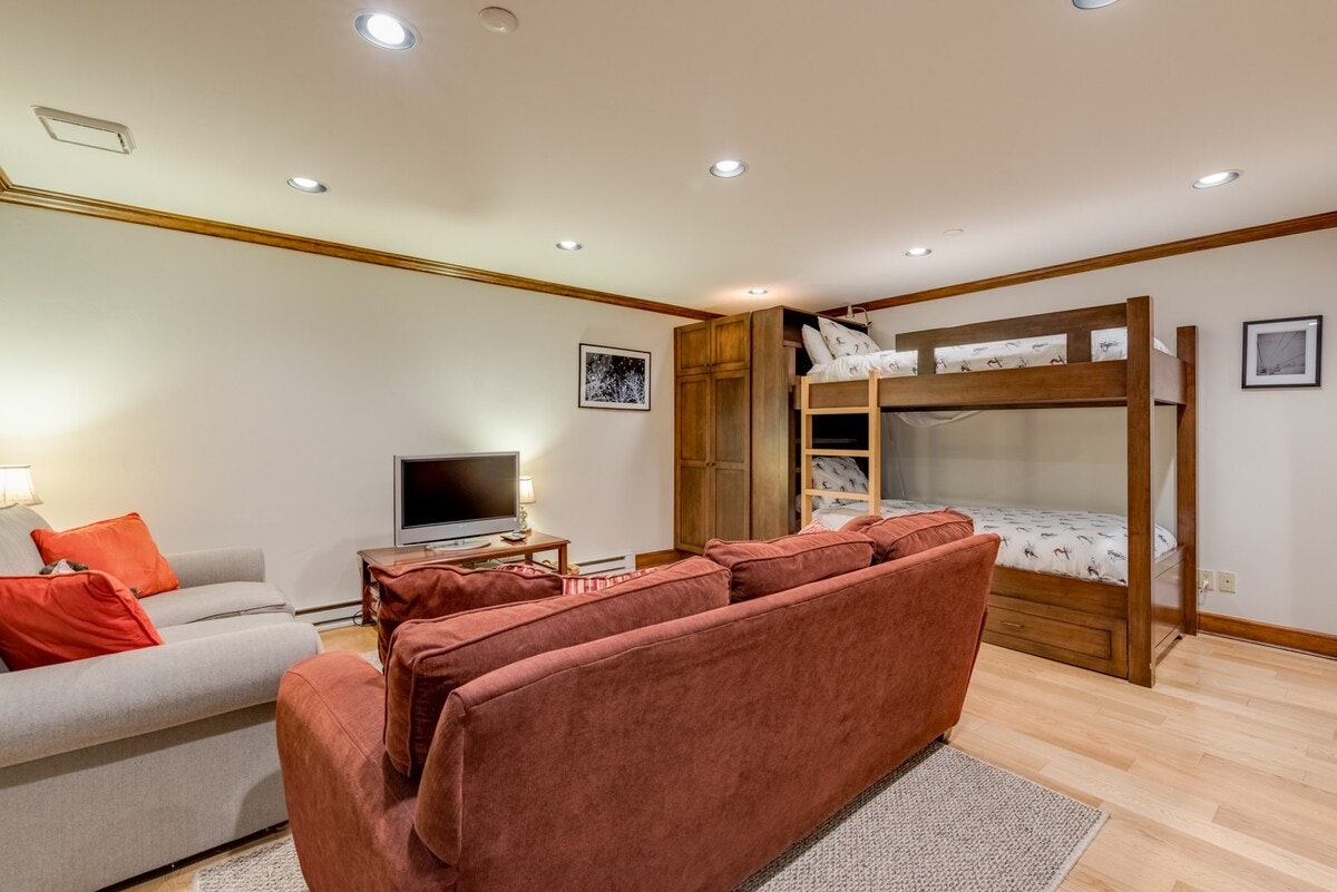 Beaver Creek Bachelor Gulch Home 1007448