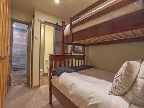 Vail Lionshead Condo 1007459